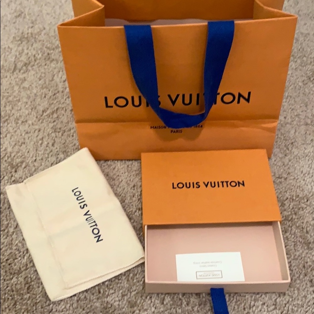 Full set LV packaging set